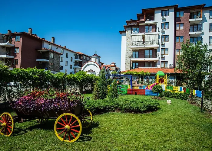 Хотел Family Apolon