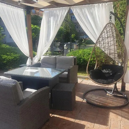 Hotell Family Apolon 2*